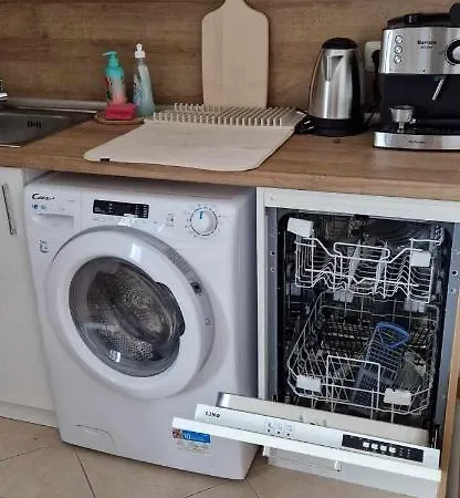 Apartman студио тони 2 с панорамна тераса и морска гледка *