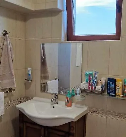 студио тони 2 с панорамна тераса и морска гледка Apartman Várna