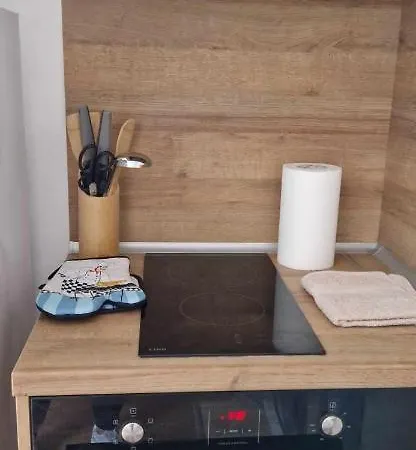 Apartman студио тони 2 с панорамна тераса и морска гледка