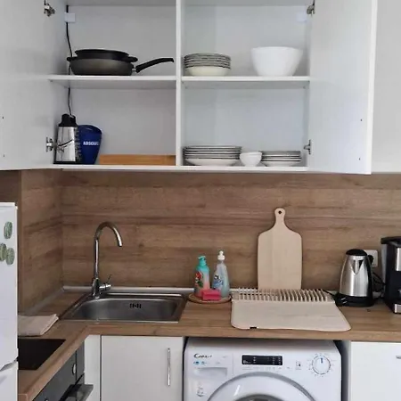 Apartman студио тони 2 с панорамна тераса и морска гледка *