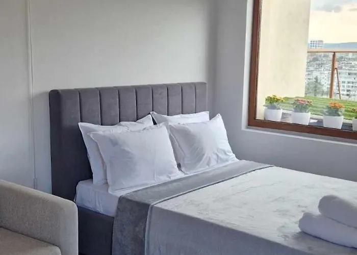 Apartament студио тони 2 с панорамна тераса и морска гледка *