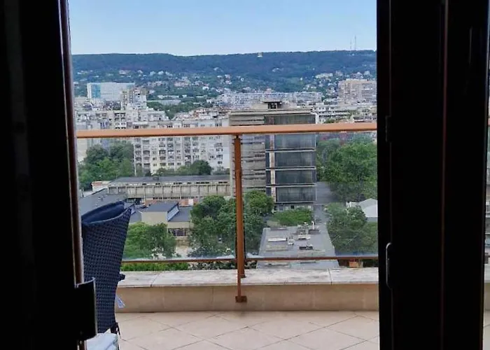 Apartament студио тони 2 с панорамна тераса и морска гледка Varna