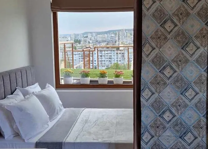 студио тони 2 с панорамна тераса и морска гледка Apartament Varna